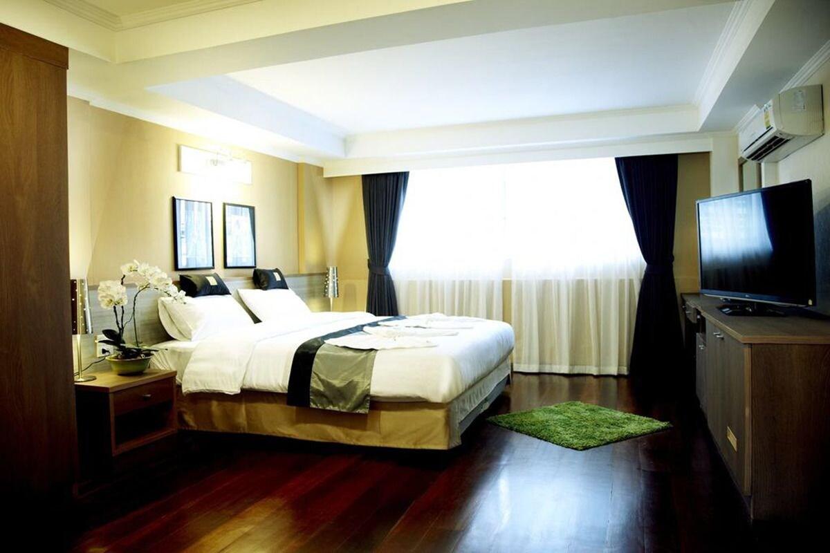 Poste 43 Residence Bangkok Bagian luar foto