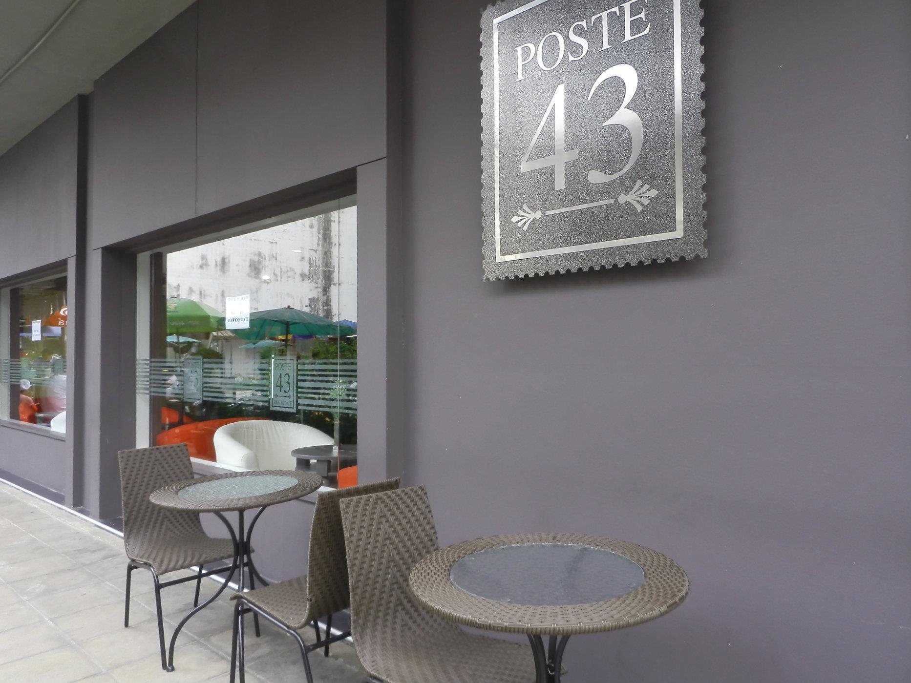 Poste 43 Residence Bangkok Bagian luar foto