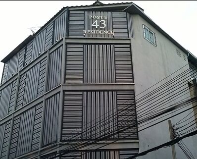 Poste 43 Residence Bangkok Bagian luar foto